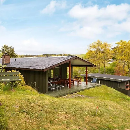 Holiday Xvi Tatil Evi *
